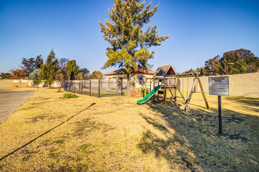 2 Bedroom Property for Sale in Morehill Gauteng