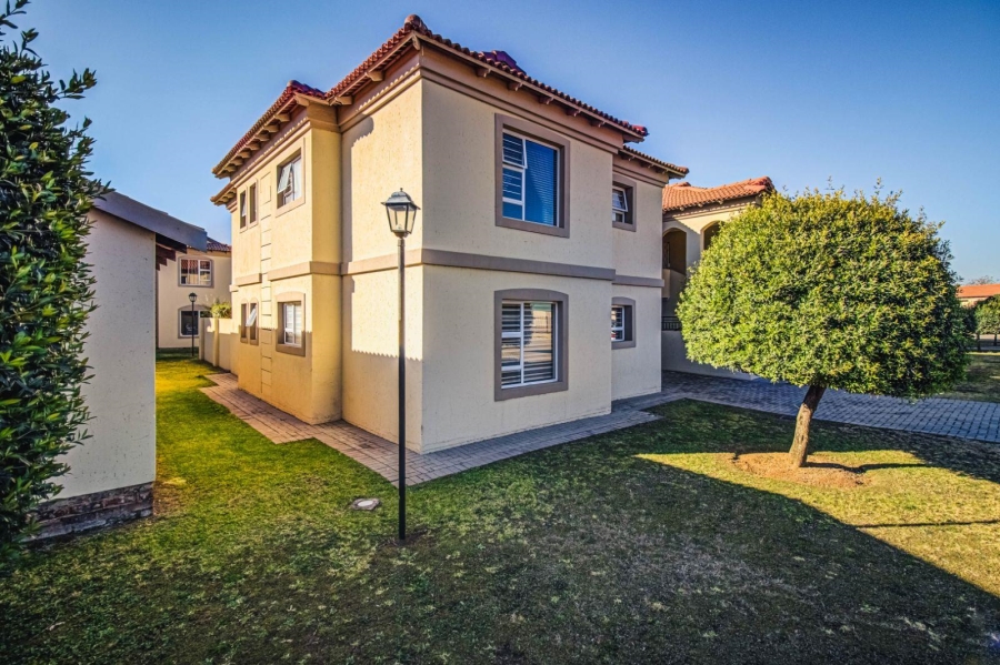 2 Bedroom Property for Sale in Morehill Gauteng
