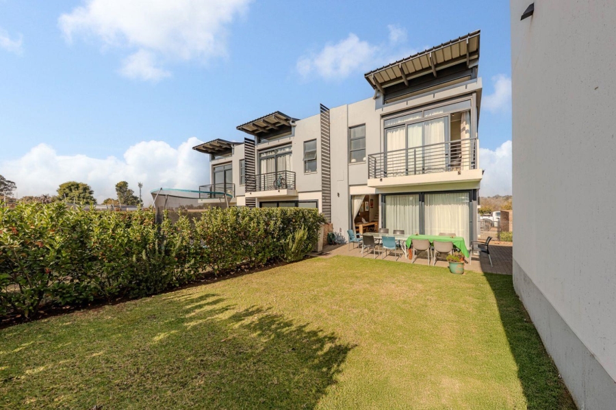 2 Bedroom Property for Sale in Ebotse Golf Estate Gauteng
