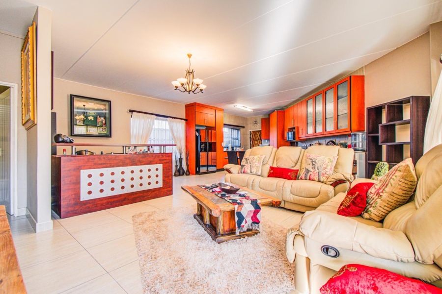 12 Bedroom Property for Sale in Northmead Gauteng