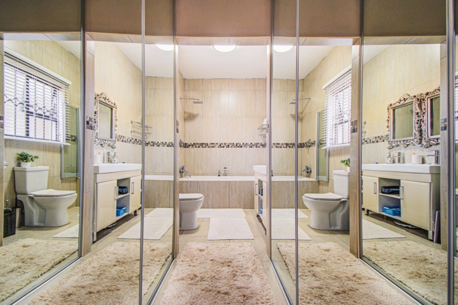 12 Bedroom Property for Sale in Northmead Gauteng