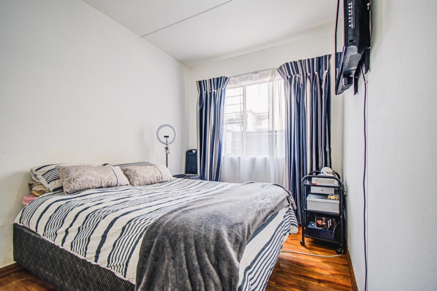 2 Bedroom Property for Sale in Bardene Gauteng