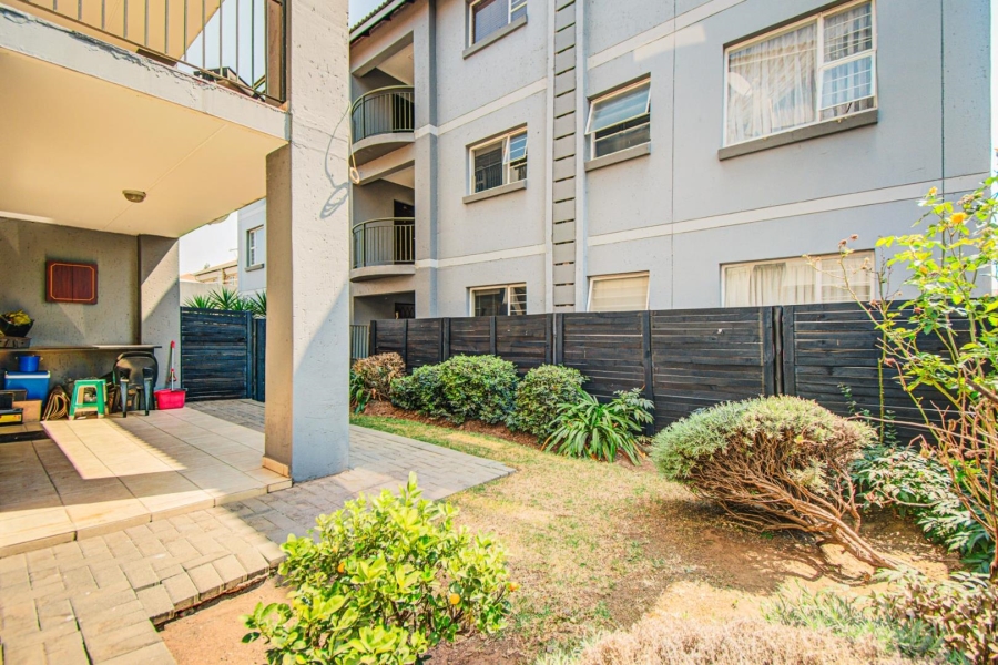 2 Bedroom Property for Sale in Bardene Gauteng