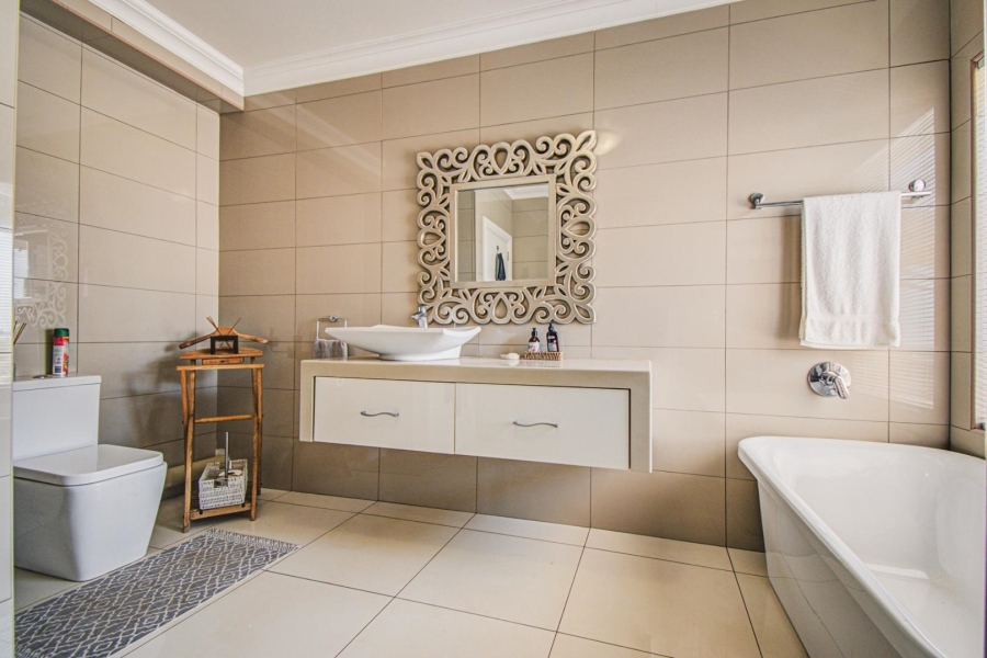 4 Bedroom Property for Sale in Ebotse Golf Estate Gauteng