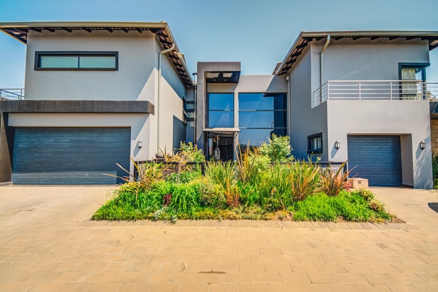 5 Bedroom Property for Sale in Ebotse Golf Estate Gauteng