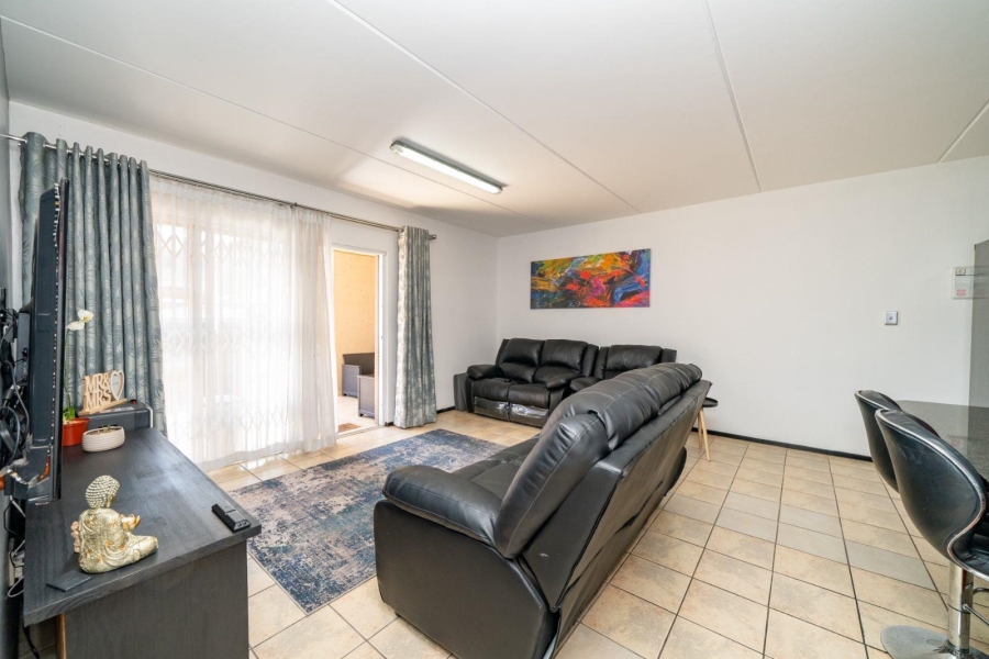 2 Bedroom Property for Sale in Bardene Gauteng