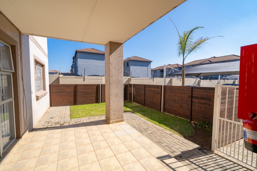 2 Bedroom Property for Sale in Bardene Gauteng
