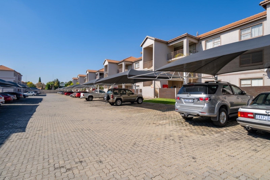 2 Bedroom Property for Sale in Bardene Gauteng