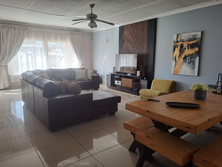 2 Bedroom Property for Sale in Benoni Central Gauteng