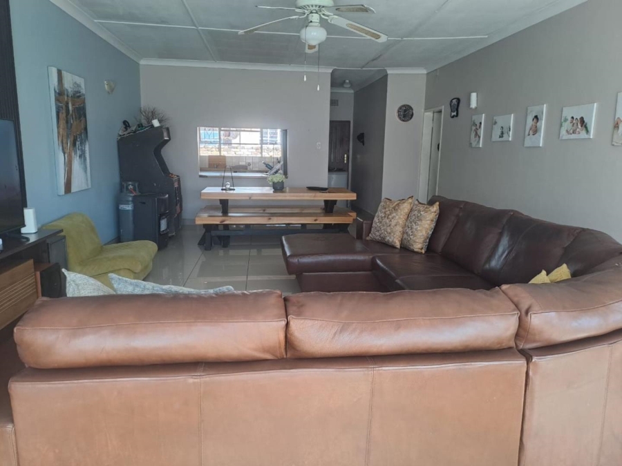 2 Bedroom Property for Sale in Benoni Central Gauteng