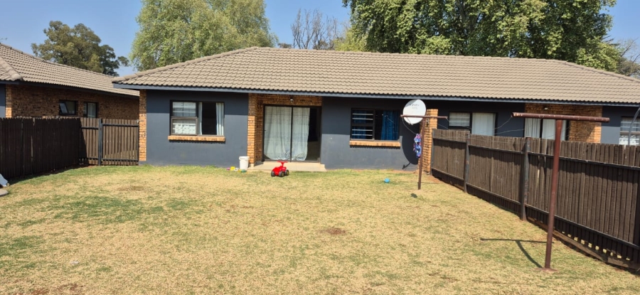 3 Bedroom Property for Sale in Comet Gauteng