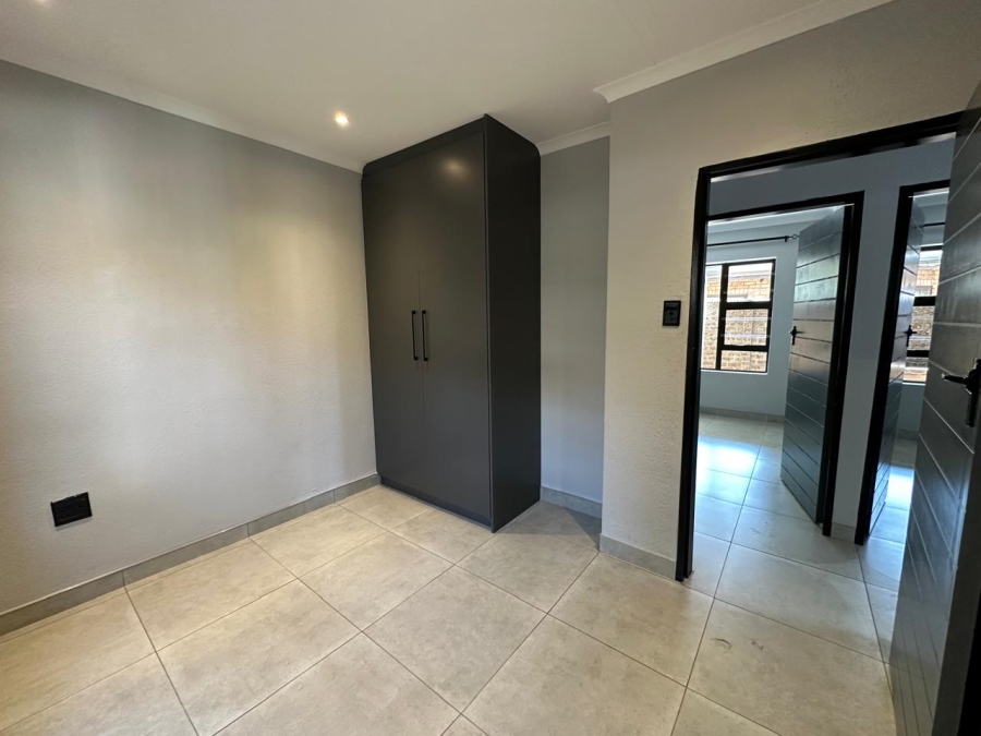 To Let 3 Bedroom Property for Rent in Eden Glen Gauteng