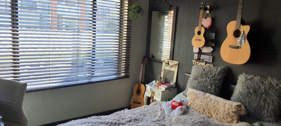 To Let 2 Bedroom Property for Rent in Greenstone Hill Gauteng