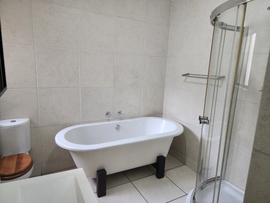 2 Bedroom Property for Sale in Greenstone Hill Gauteng