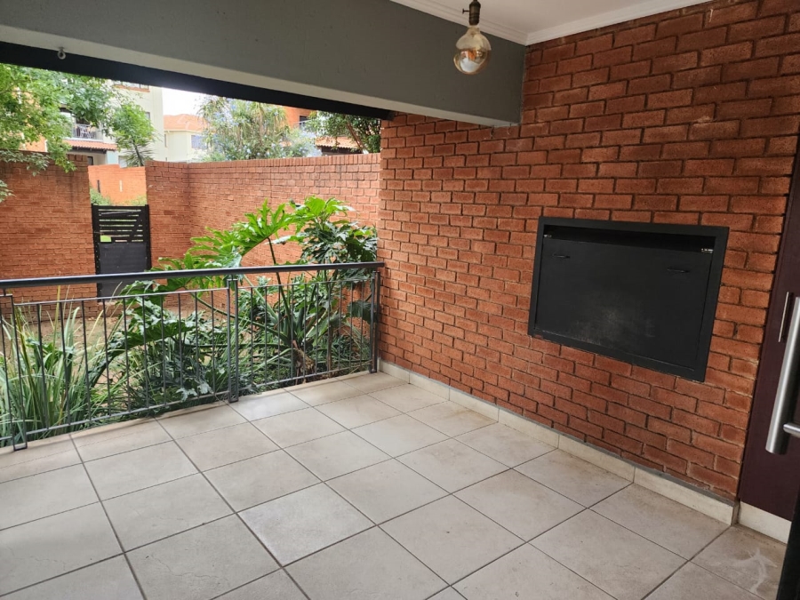 2 Bedroom Property for Sale in Greenstone Hill Gauteng