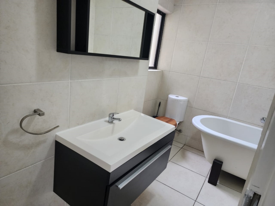 2 Bedroom Property for Sale in Greenstone Hill Gauteng