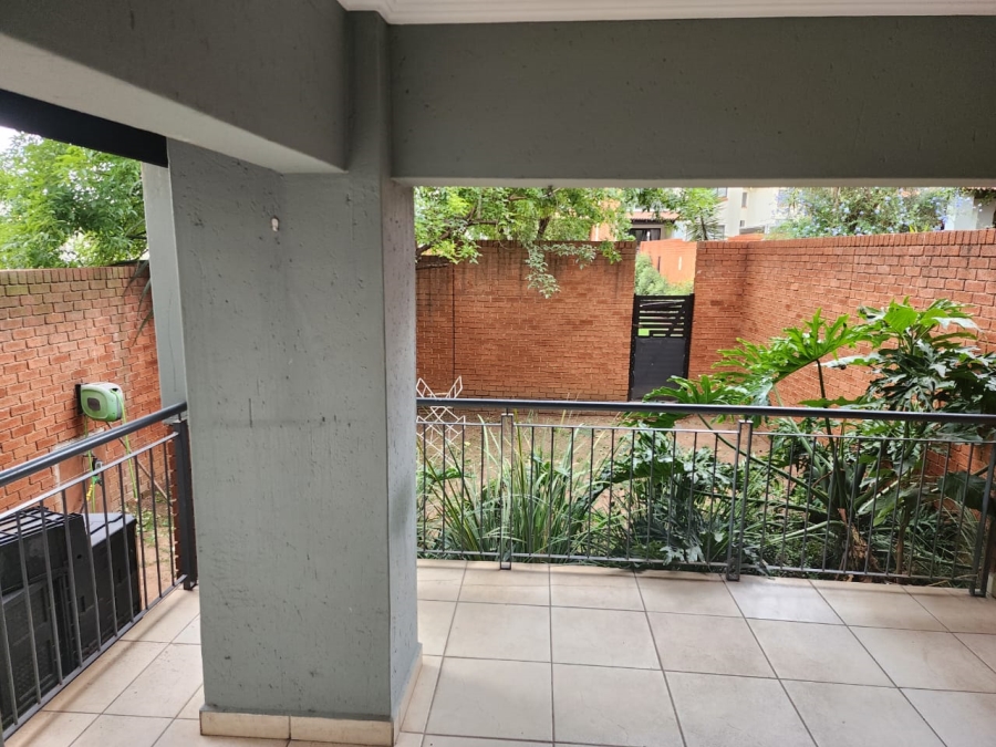 2 Bedroom Property for Sale in Greenstone Hill Gauteng