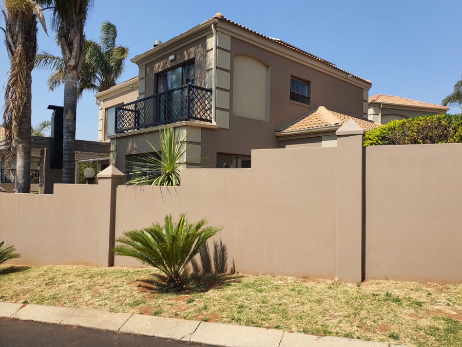 3 Bedroom Property for Sale in Noordheuwel Gauteng