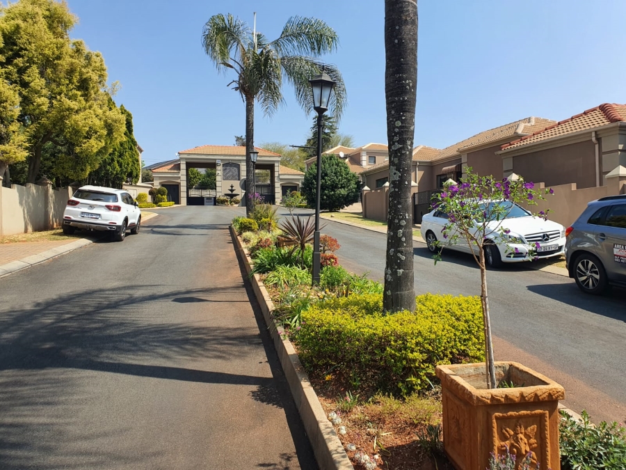 3 Bedroom Property for Sale in Noordheuwel Gauteng