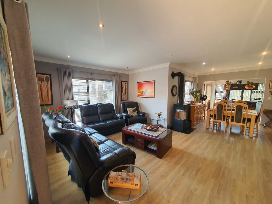 3 Bedroom Property for Sale in Noordheuwel Gauteng