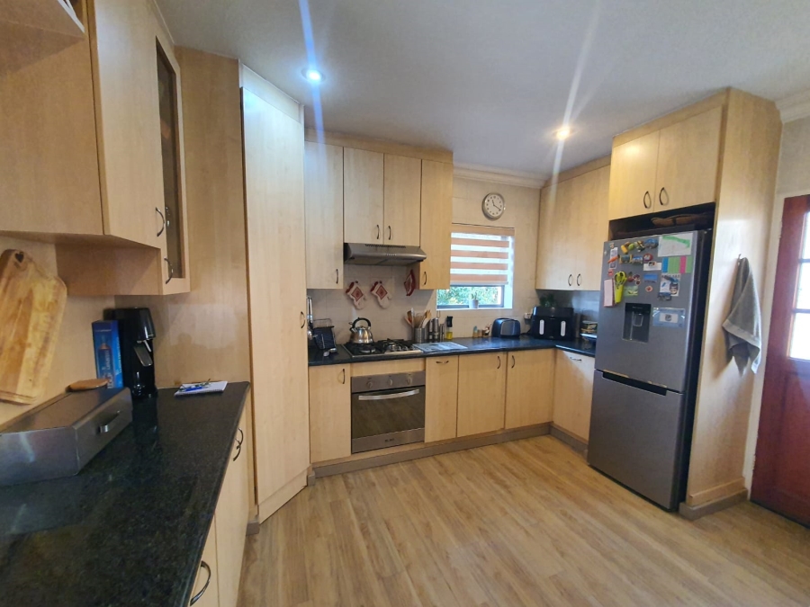 3 Bedroom Property for Sale in Noordheuwel Gauteng