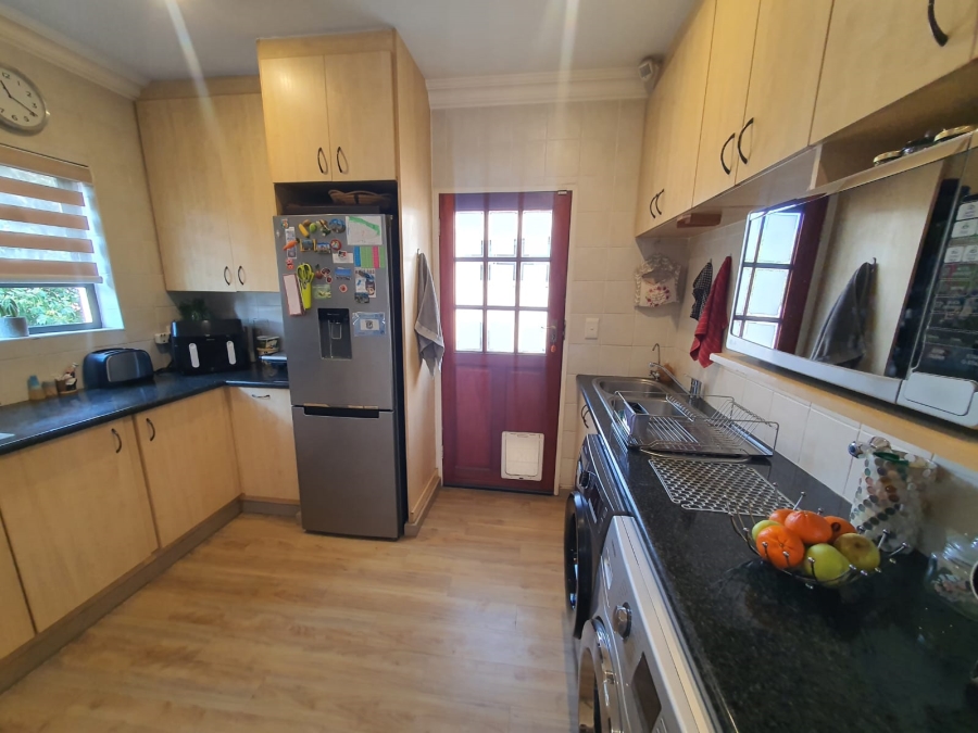 3 Bedroom Property for Sale in Noordheuwel Gauteng