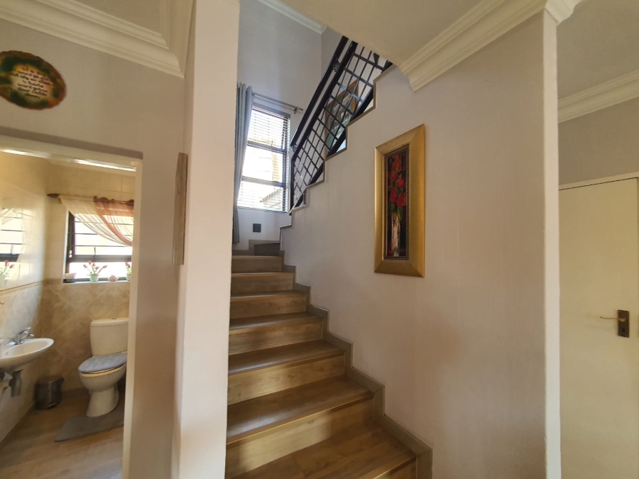 3 Bedroom Property for Sale in Noordheuwel Gauteng