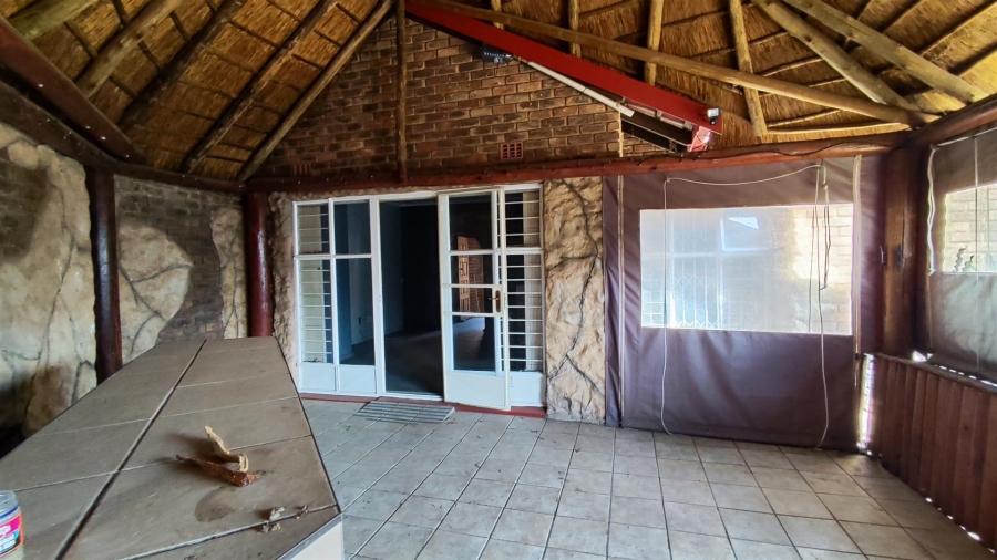 3 Bedroom Property for Sale in Birchleigh Gauteng