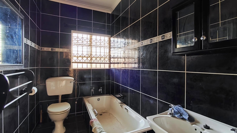 3 Bedroom Property for Sale in Birchleigh Gauteng
