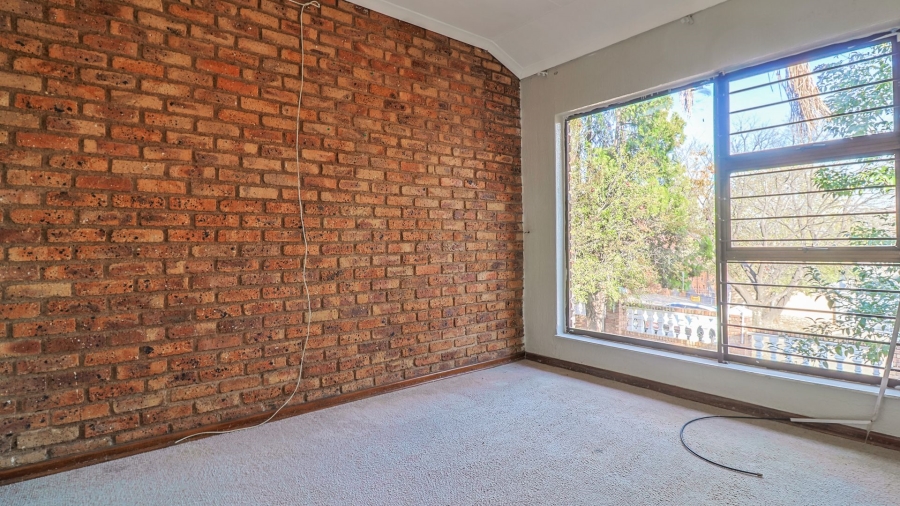4 Bedroom Property for Sale in Bassonia Gauteng