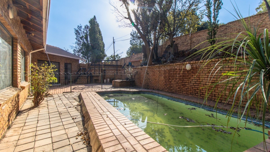 4 Bedroom Property for Sale in Bassonia Gauteng