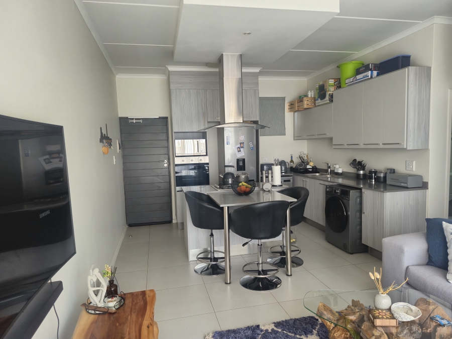 2 Bedroom Property for Sale in Carlswald Gauteng