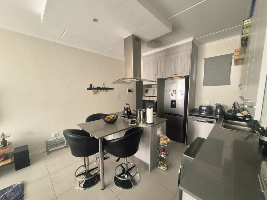 2 Bedroom Property for Sale in Carlswald Gauteng