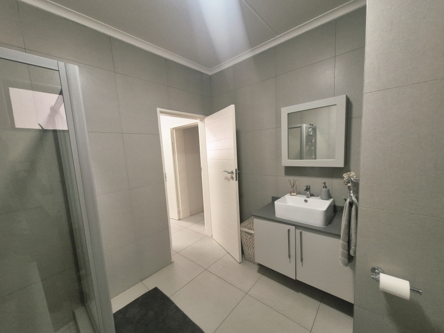 2 Bedroom Property for Sale in Carlswald Gauteng