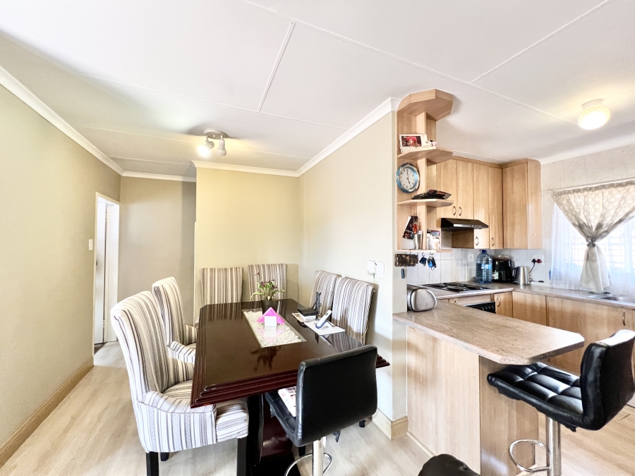 3 Bedroom Property for Sale in Bronberrick Gauteng