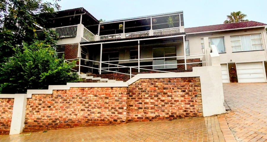 8 Bedroom Property for Sale in Noordheuwel Gauteng