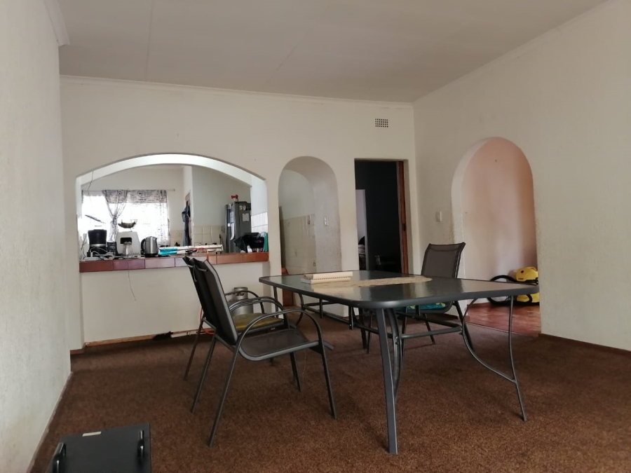 4 Bedroom Property for Sale in Birchleigh North Gauteng