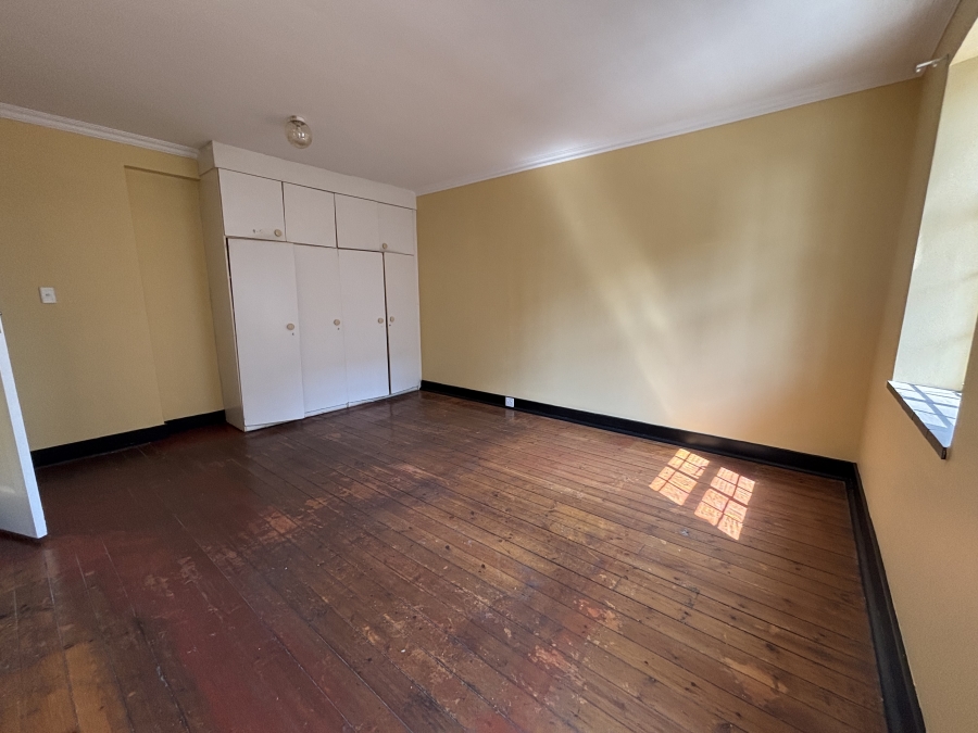 To Let 3 Bedroom Property for Rent in Hillbrow Gauteng