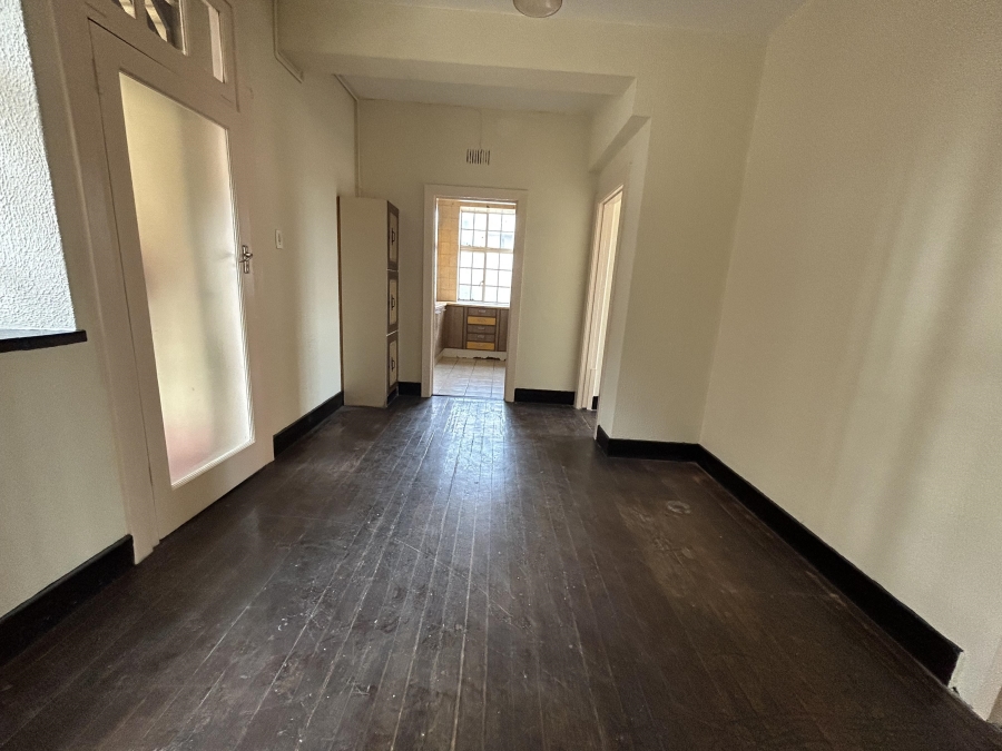 To Let 3 Bedroom Property for Rent in Hillbrow Gauteng