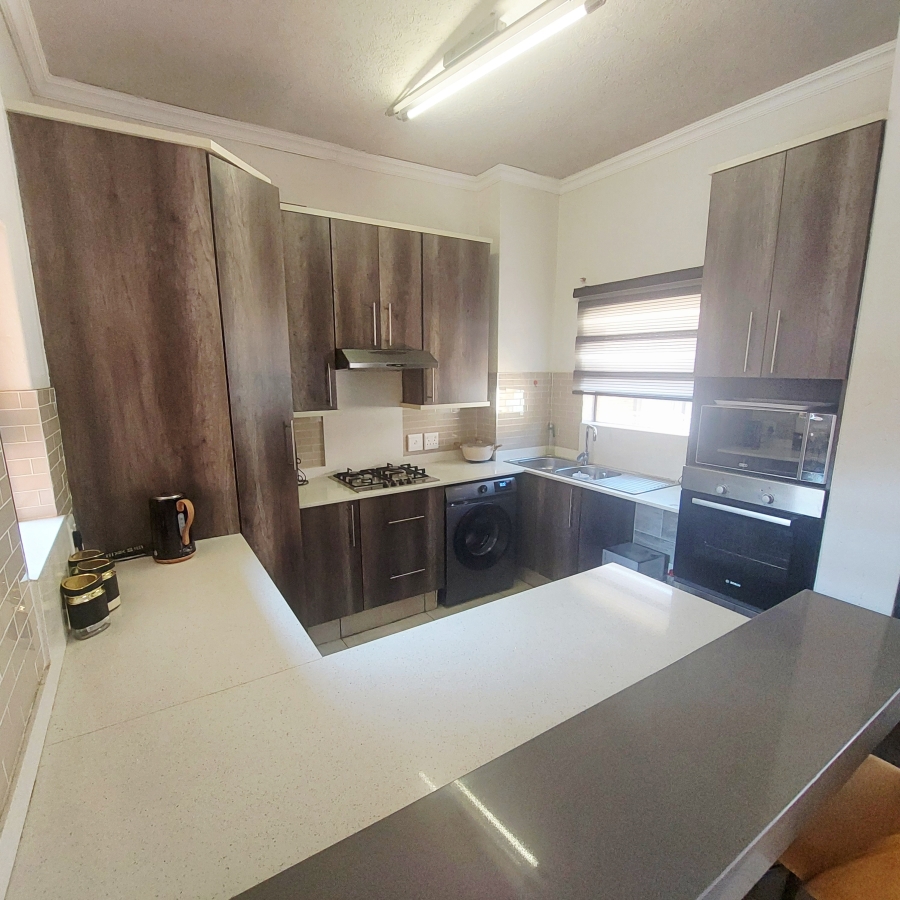 2 Bedroom Property for Sale in Ravenswood Gauteng