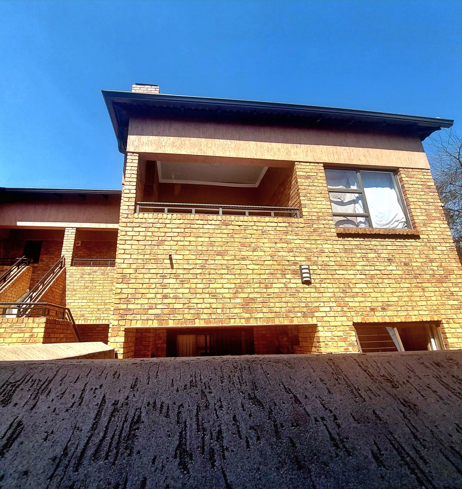 2 Bedroom Property for Sale in Ravenswood Gauteng