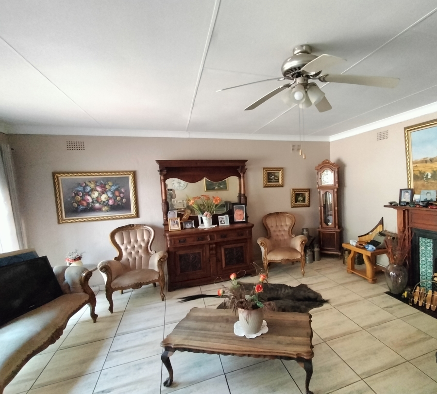 6 Bedroom Property for Sale in Pretoria North Gauteng