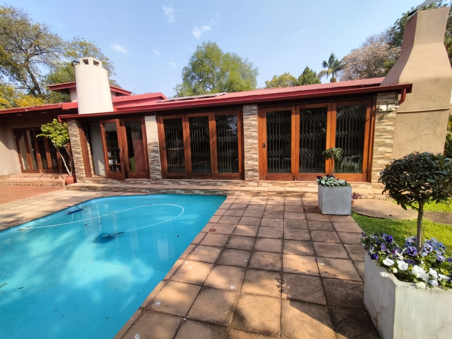 6 Bedroom Property for Sale in Pretoria North Gauteng