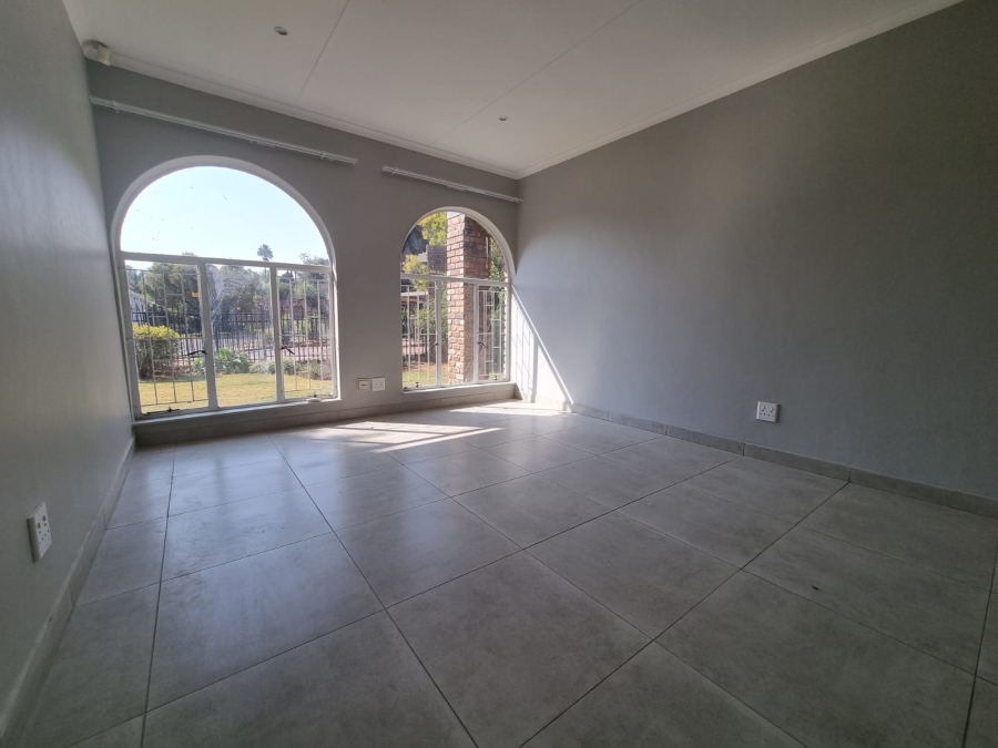To Let 3 Bedroom Property for Rent in Wierda Park Gauteng