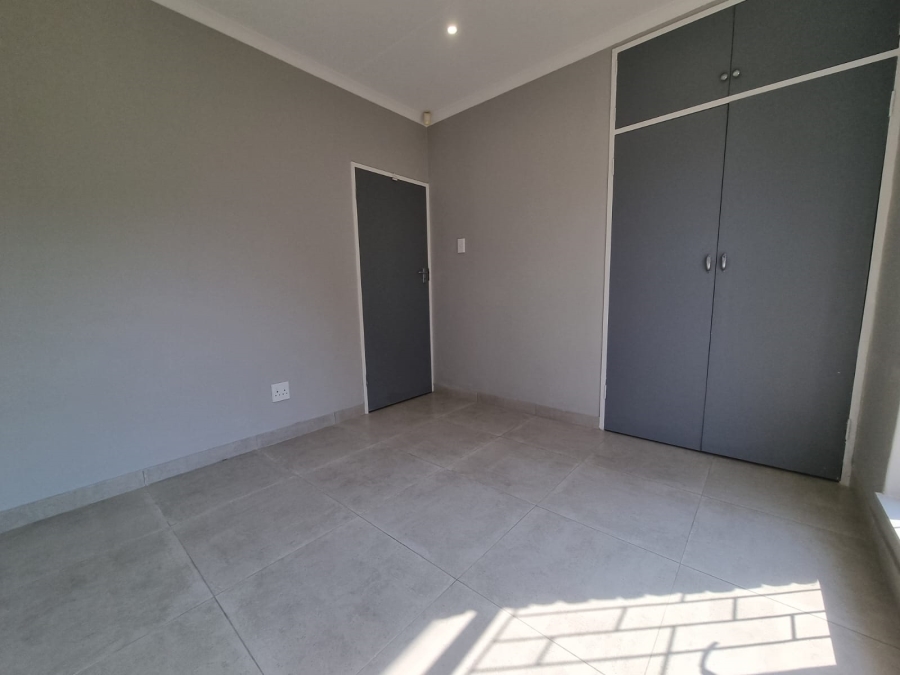 To Let 3 Bedroom Property for Rent in Wierda Park Gauteng