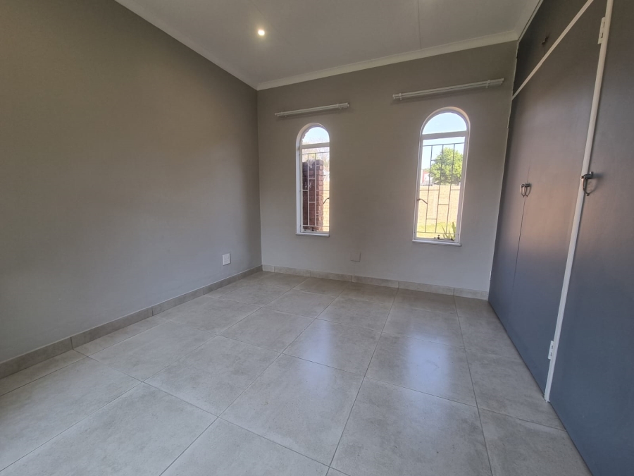 To Let 3 Bedroom Property for Rent in Wierda Park Gauteng