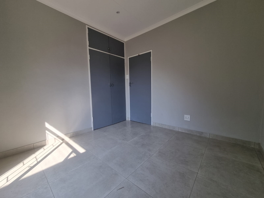 To Let 3 Bedroom Property for Rent in Wierda Park Gauteng