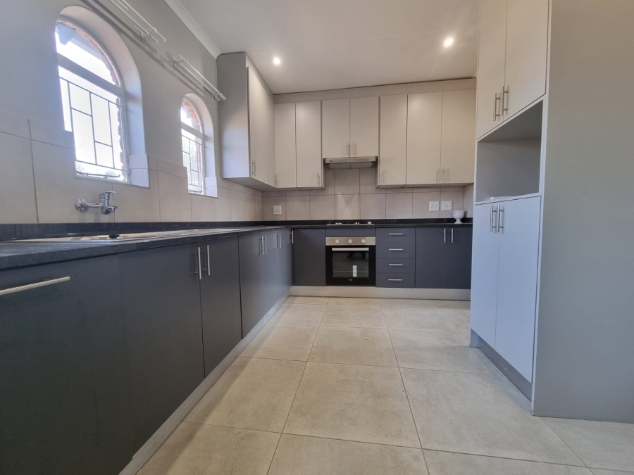 To Let 3 Bedroom Property for Rent in Wierda Park Gauteng