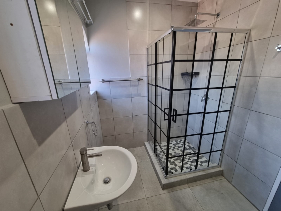 To Let 3 Bedroom Property for Rent in Wierda Park Gauteng