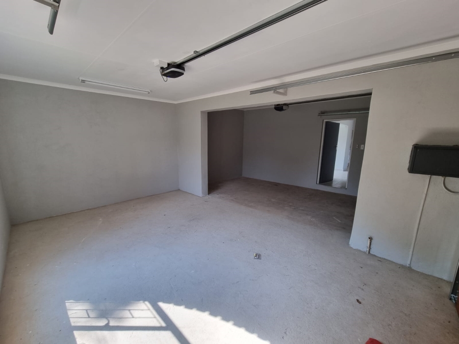 To Let 3 Bedroom Property for Rent in Wierda Park Gauteng
